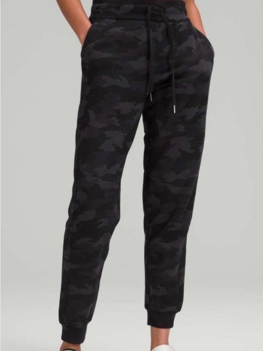 Lululemon Scuba High Rise Black Camo Fleece Jogger Pants - Casual Athletic
